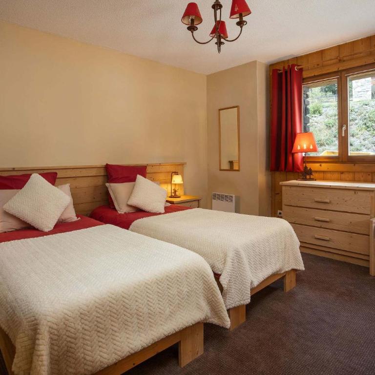 La Foglietta La Rosière Sleeps 9 - Apartment - 9