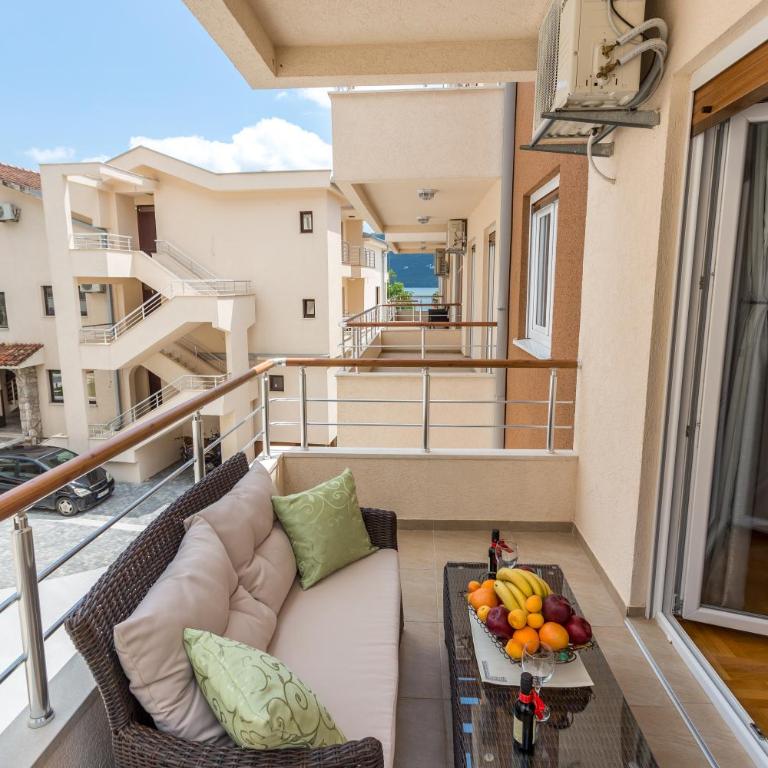 Apartments Rivijera - Apartment with Terrace - 1