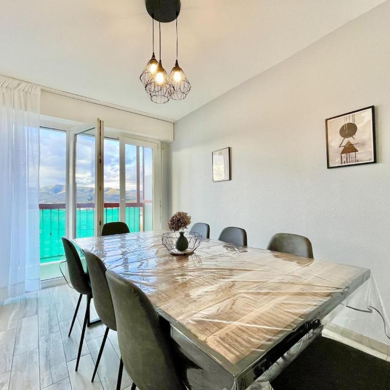 Spacious flat with private bike garage - Appartement 3 Chambres avec Balcon - 11