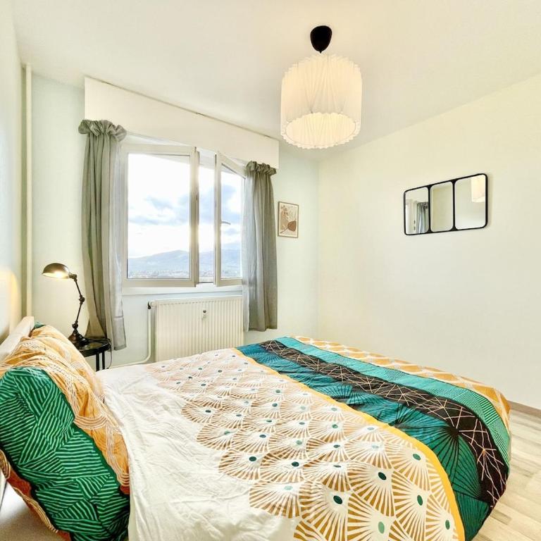 Spacious flat with private bike garage - Appartement 3 Chambres avec Balcon - 12
