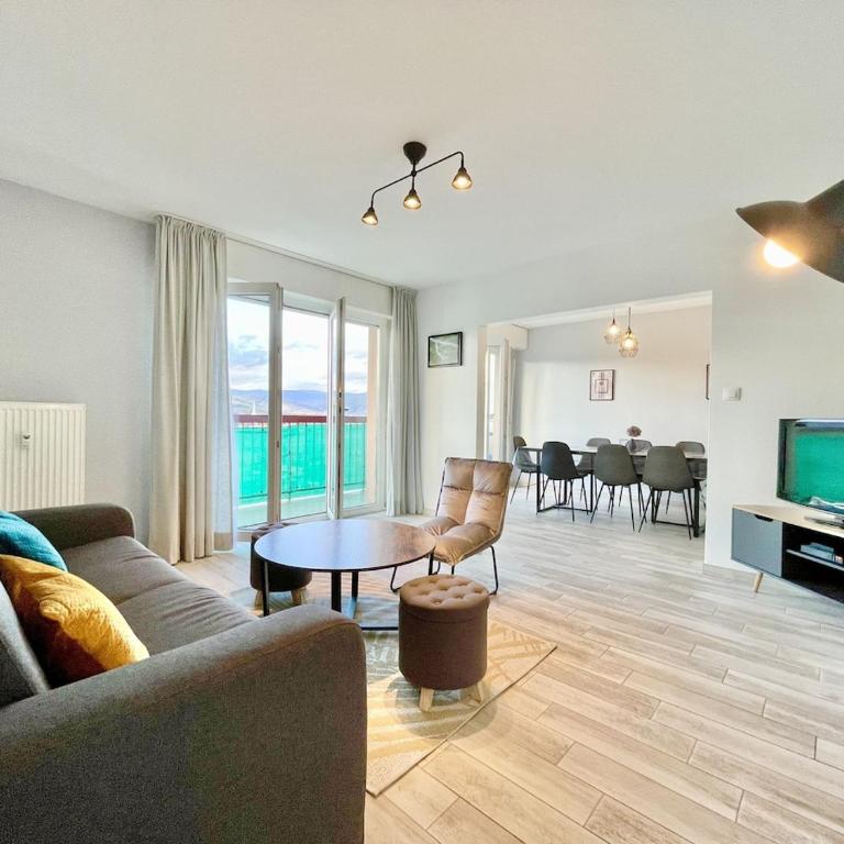 Spacious flat with private bike garage - Appartement 3 Chambres avec Balcon - 13