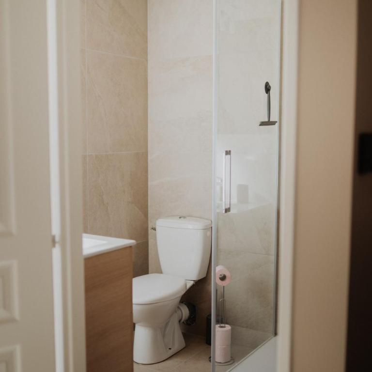 Studio Rénové - Calme - WiFi - Proche Centre ville - Apartamento de 2 dormitorios - 9