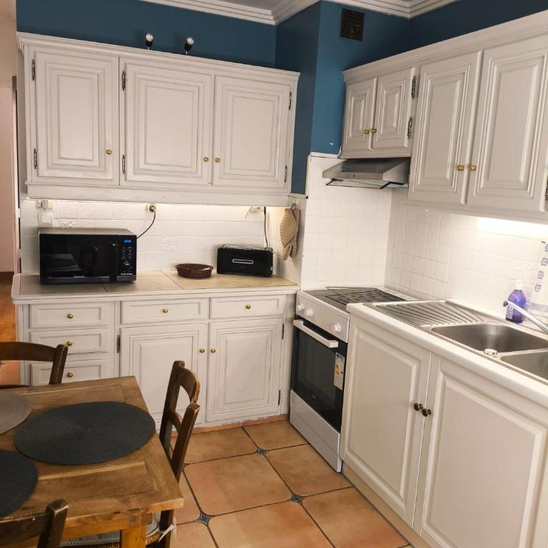 Dijon apartment 3 bedrooms private parking - Apartamento - 8