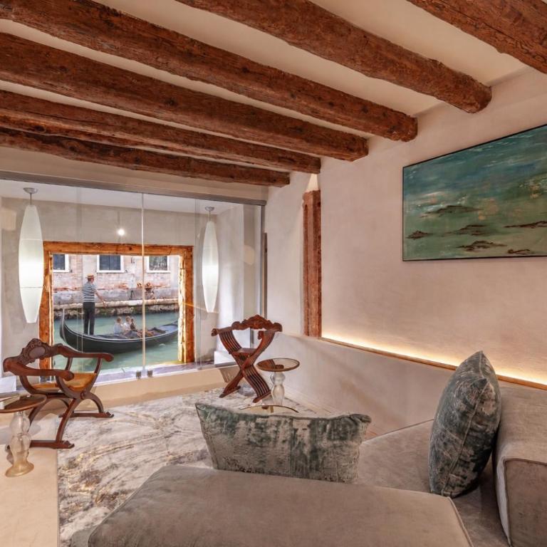Canal Secret Garden - One-Bedroom Apartment - 1