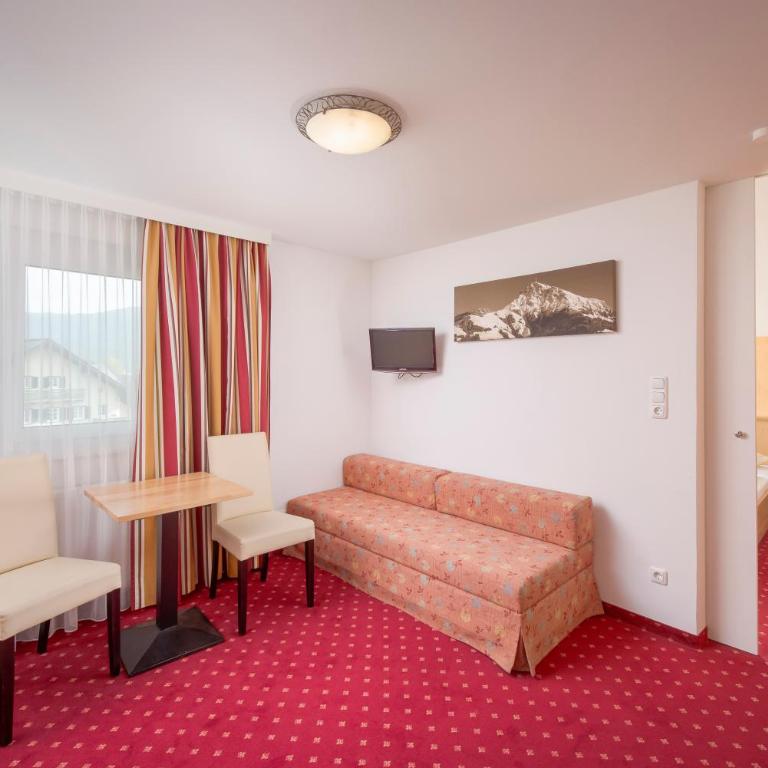 Hotel Fischer - Familienzimmer (2 Erwachsene + 2 Kinder) - 8