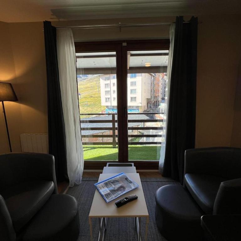 Immodelpas Velasquez - Superior Apartment mit 1 Schlafzimmer und Balkon - 1