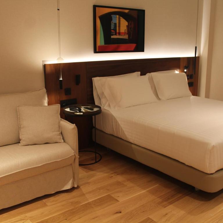 Zenit San Telmo - Superior Double Room with Sofa Bed - 2