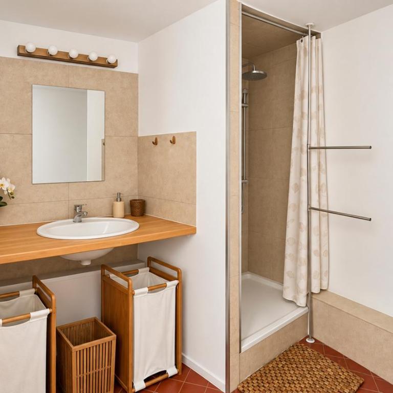 Les Logis de Halley, au cœur de la cité des Papes - Appartement 2 Chambres - 21