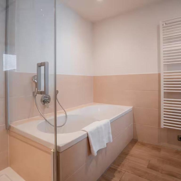 Elegantes Ferienhaus mit Wohlfühlatmosphäre für eine traumhafte und entspannte Auszeit mit der Familie - Ferienhaus - 4