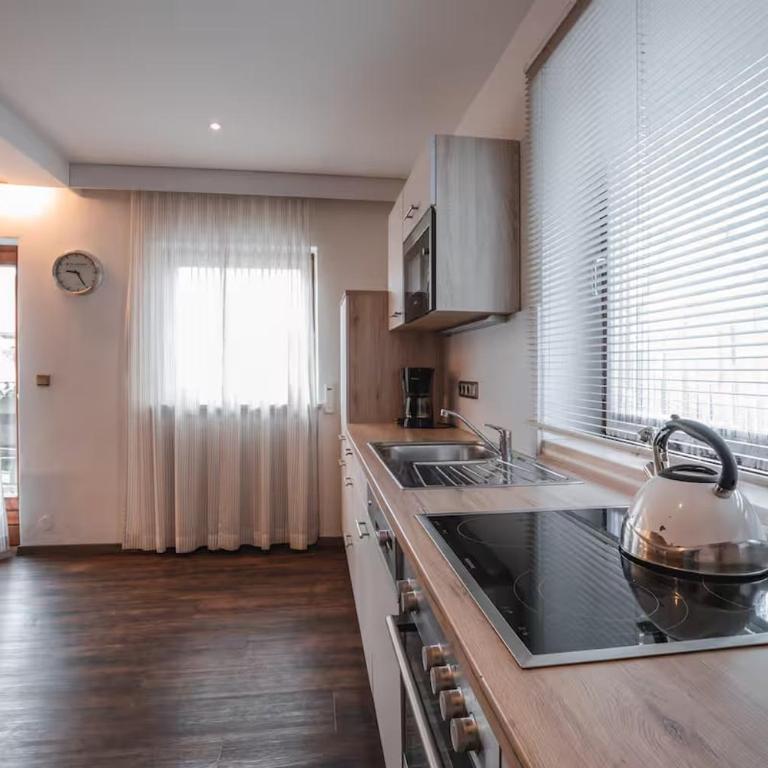 Elegantes Ferienhaus mit Wohlfühlatmosphäre für eine traumhafte und entspannte Auszeit mit der Familie - Ferienhaus - 23