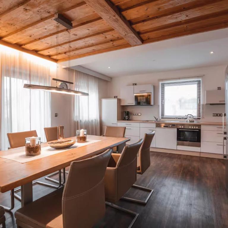 Elegantes Ferienhaus mit Wohlfühlatmosphäre für eine traumhafte und entspannte Auszeit mit der Familie - Ferienhaus - 28