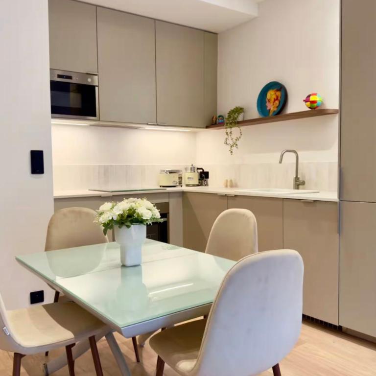 3 FON - 2-bedroom apartment with terrace 3 min Palais - Appartement 2 Chambres Deluxe avec Balcon - 6