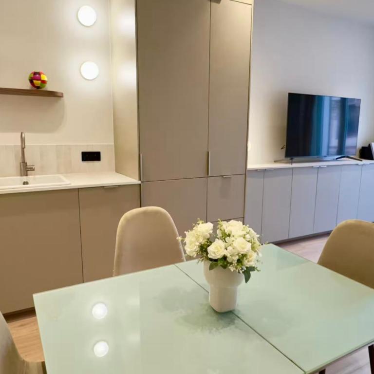 3 FON - 2-bedroom apartment with terrace 3 min Palais - Appartement 2 Chambres Deluxe avec Balcon - 7