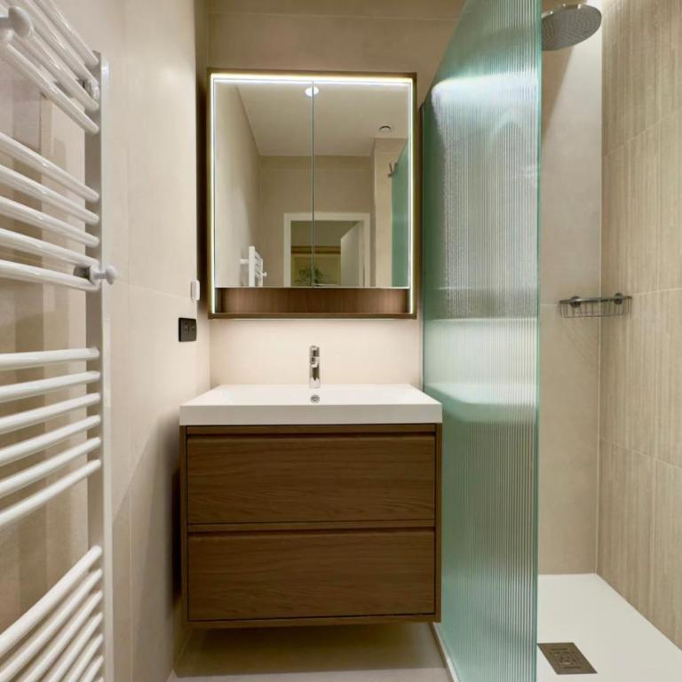 3 FON - 2-bedroom apartment with terrace 3 min Palais - Appartement 2 Chambres Deluxe avec Balcon - 15