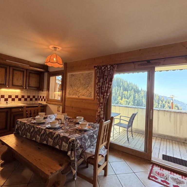 Apartment with 2 large balconies mountain view - Apartment - 6