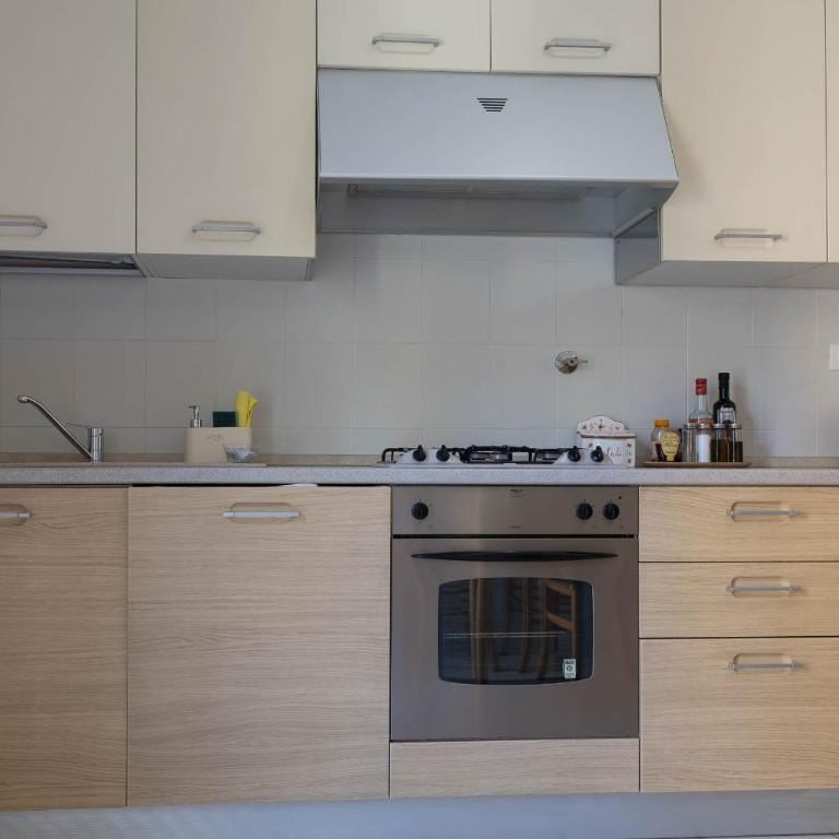 Carracci 29 - Two-Bedroom Apartment - 18