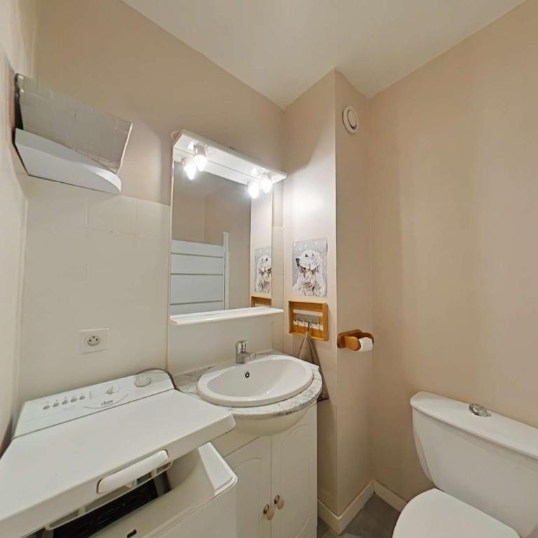 Appartement pratique, navette à 100m - 4 pers. - Appartement 1 Chambre - 11