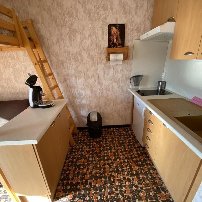 Studio cabine 4 personnes à 300m plage avec parking - Estudio - 2