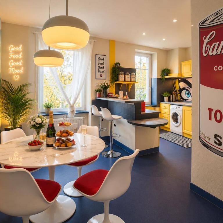 By FLB Property - POP ART & Jacuzzi, Mulhouse - One-Bedroom Apartment with Spa Bath - 5