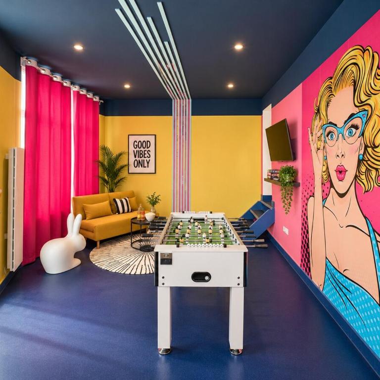 By FLB Property - POP ART & Jacuzzi, Mulhouse - One-Bedroom Apartment with Spa Bath - 7
