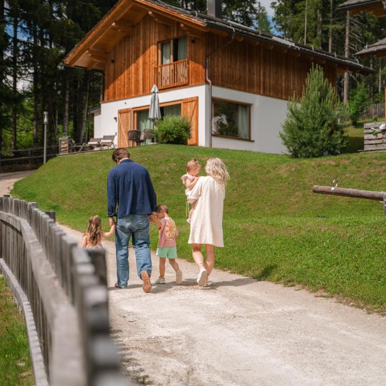 Lerchpeuntgut Almchalets - Familien-Chalet - 17