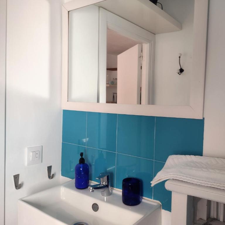 PRECIOSO ATICO JUNTO A LA MAGDALENA - One-Bedroom Apartment - 12