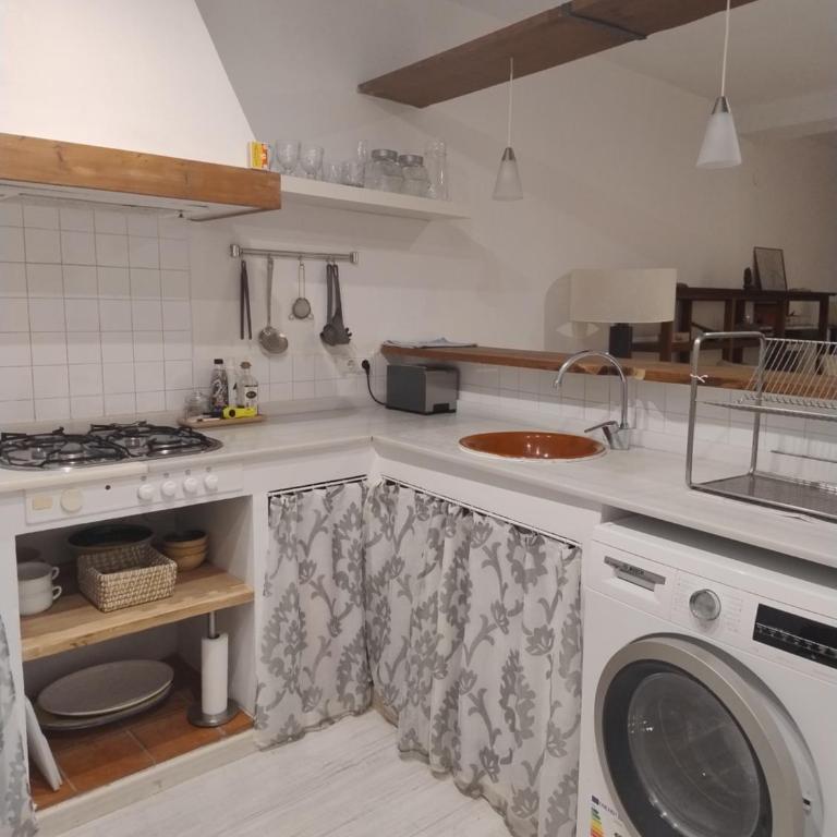 PRECIOSO ATICO JUNTO A LA MAGDALENA - One-Bedroom Apartment - 16