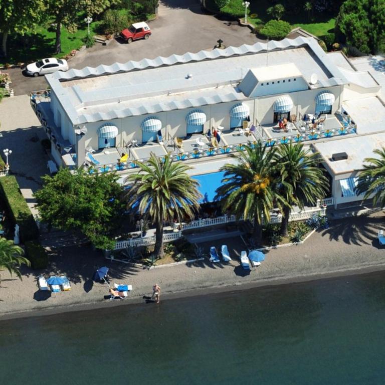 Hotel Lido - Beach and Palace - Camera Superior Matrimoniale/Doppia con Letti Singoli con Vista Lago - 2