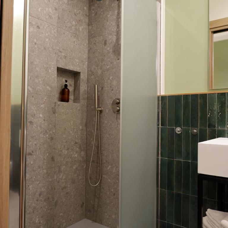 Maison Altinia 6 - Habitación Doble con baño privado - 7