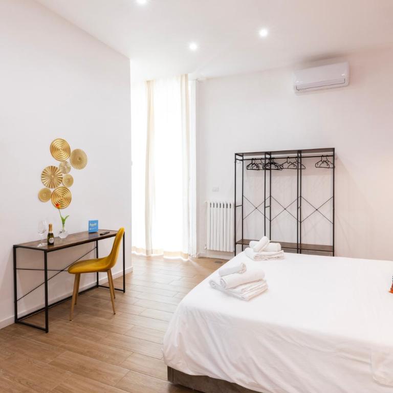 NunziaTina ai Quartieri Spagnoli - Habitación Doble Deluxe - 9