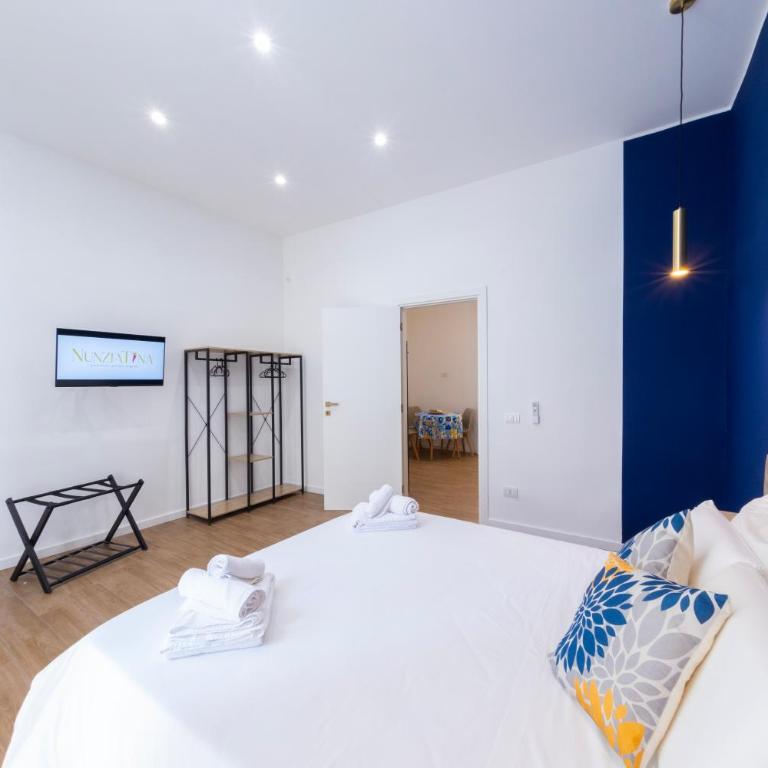 NunziaTina ai Quartieri Spagnoli - Habitación Familiar Deluxe - 12