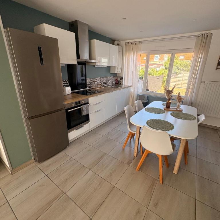 Maison 6 pers 3 chbr Wi-fi proche commerces et plage - Maison 3 Chambres - 10