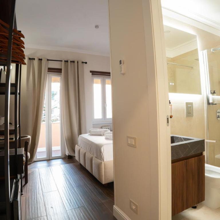 Vatican Boutique Rooms - Double Room with Private Bathroom - 3