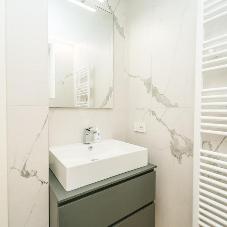 Modern loft in the heart of the historic center of Como with WIFI - Apartment mit 2 Schlafzimmern - 6