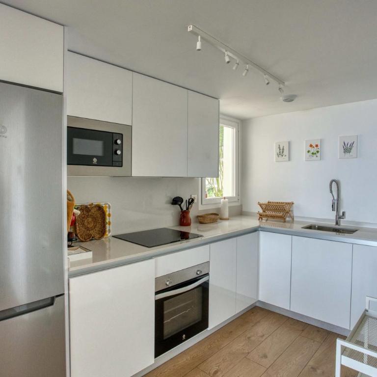 I sea garden view - Two-Bedroom Superior Apartment - 18