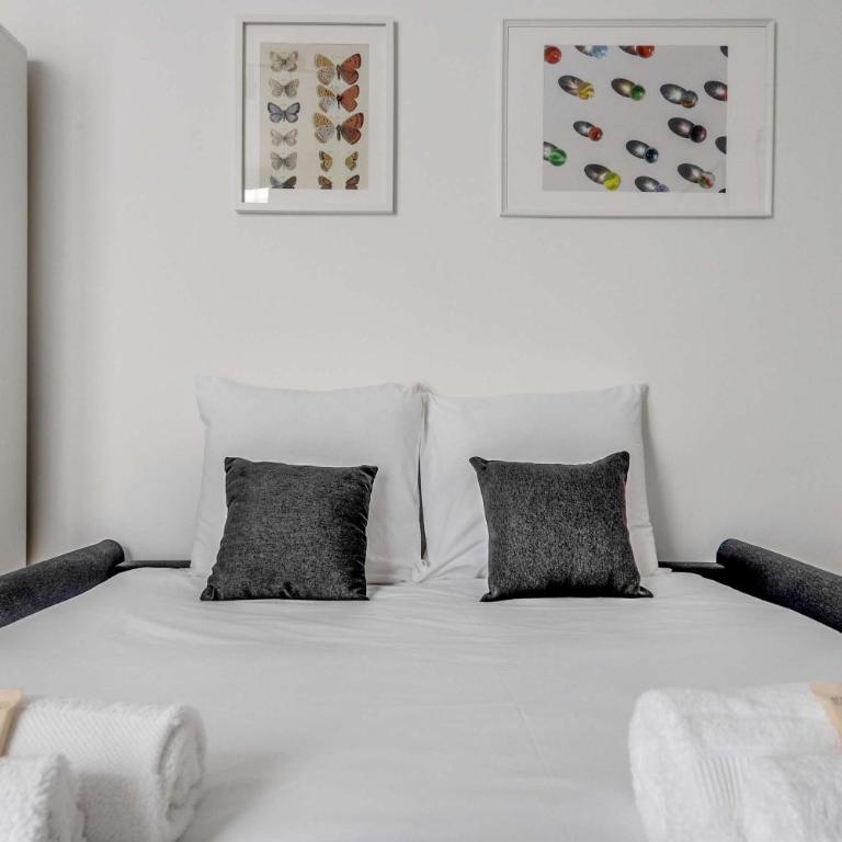 Studio au calme sur cour Gare du Nord Paris 10e - Appartement - 17
