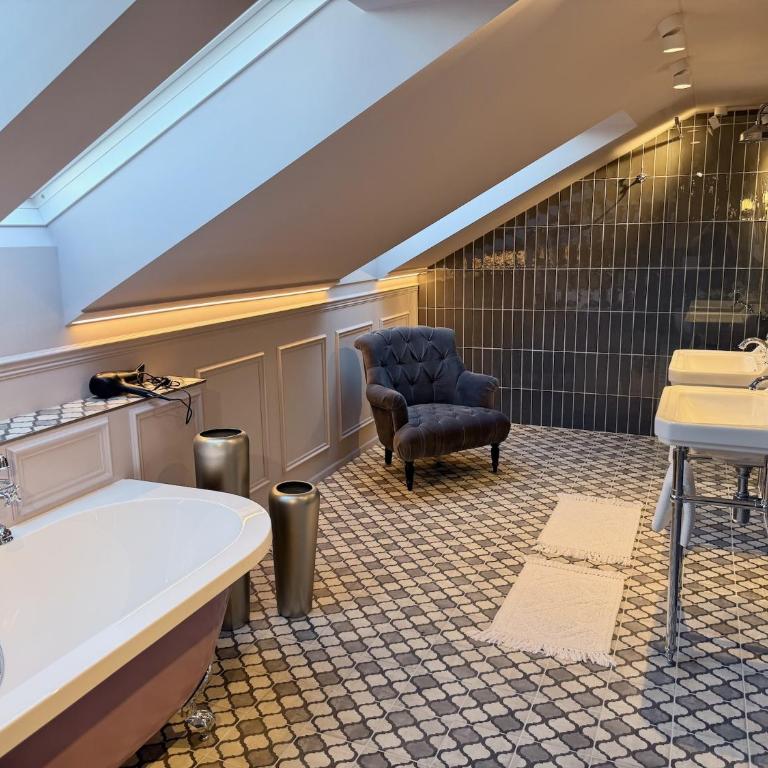 Villa Wickenburg - Superior One-Bedroom Apartment with Balcony - 1