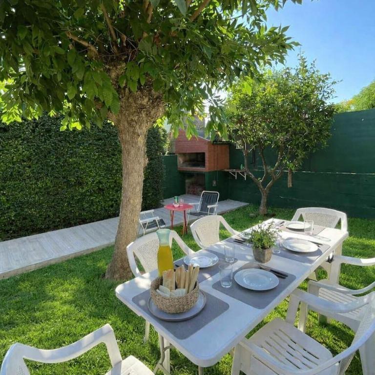 Casa Bordo Casa completa de uso exclusivo para hasta 5 huéspedes con patio privado cercado parrilla y cochera A 400m de la playa - Casa de 2 dormitorios - 14