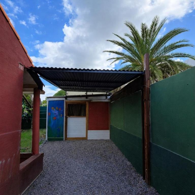Casa Bordo Casa completa de uso exclusivo para hasta 5 huéspedes con patio privado cercado parrilla y cochera A 400m de la playa - Casa de 2 dormitorios - 33