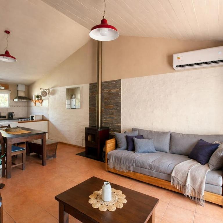 Casa Bordo Casa completa de uso exclusivo para hasta 5 huéspedes con patio privado cercado parrilla y cochera A 400m de la playa - Casa de 2 dormitorios - 24