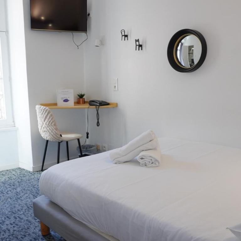 Hotel des Arts - Centre Cathédrale - Habitación Doble Pequeña - 3