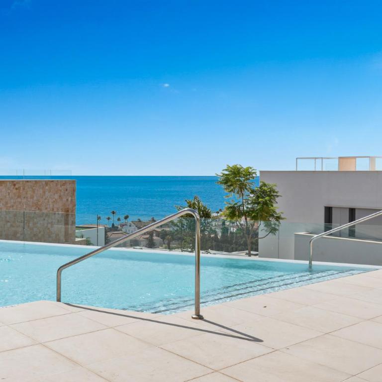 Seaview Plungepool Duplex - Three-Bedroom Apartment with Private Pool - 12