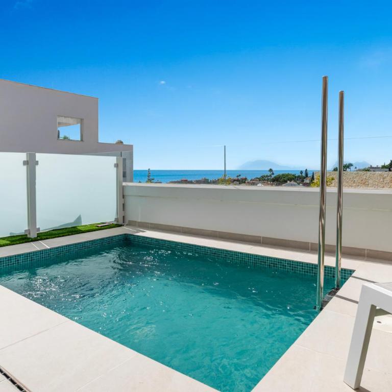 Seaview Plungepool Duplex - Three-Bedroom Apartment with Private Pool - 23