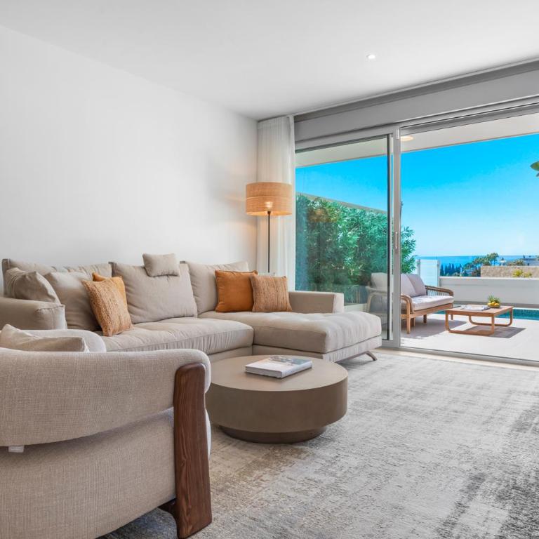 Seaview Plungepool Duplex - Three-Bedroom Apartment with Private Pool - 22