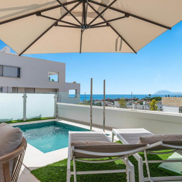 Seaview Plungepool Duplex - Three-Bedroom Apartment with Private Pool - 26