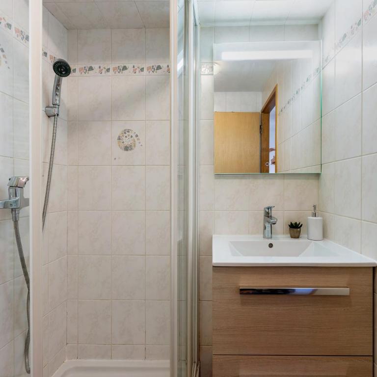 Le Revêt Val Cenis La Margerie - Appartement 3 Chambres avec Vue sur la Montagne - 18