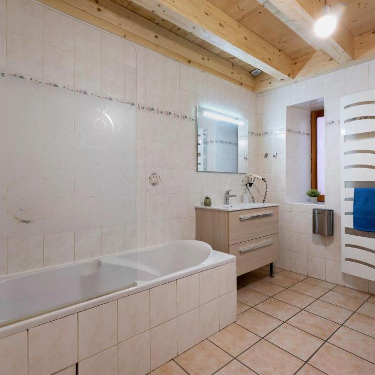 Le Revêt Val Cenis La Margerie - Appartement 3 Chambres avec Vue sur la Montagne - 25