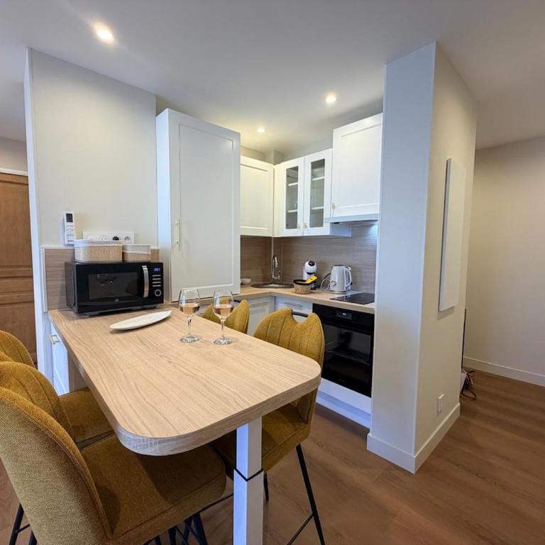 Cannes Center - 2 bedrooms - Beach 400 m away - Parking - Appartement 1 Chambre - 13