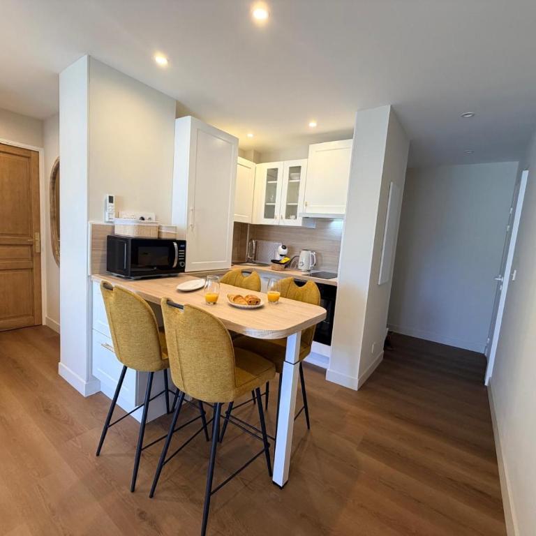 Cannes Center - 2 bedrooms - Beach 400 m away - Parking - Appartement 1 Chambre - 29