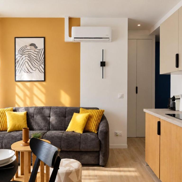 TheBlueStay 365 - Beautiful AC Apartment in Paris - Apartment - 1